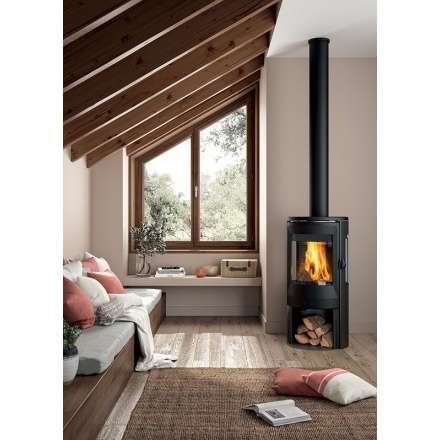 Купить Печь-камин Invicta Poele Neosen Etanche в интерьере чугунная в Пинске в Пинске