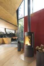 Купить Печь-камин Invicta Altara Plus в интерьере чугунная в Пинске в Пинске