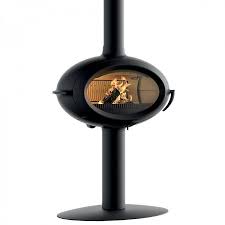 Купить Печь-камин Invicta Brio в интерьере чугунная в Пинске в Пинске