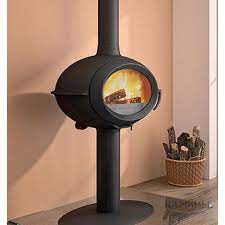 Купить Печь-камин Invicta Brio в интерьере чугунная в Пинске в Пинске