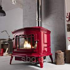 Печь-камин чугунный Invicta Bradford в интерьере Амазонка бай фото в Пинске