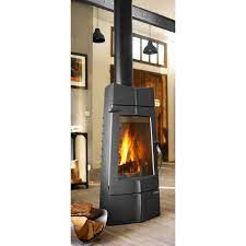 Печь-камин чугунный Invicta Chamane 14 в интерьере Амазонка бай фото  в Пинске