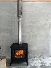 Купить чугунный Печь-камин EVEREST S13 в Пинске фото в интерьере в Пинске