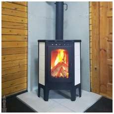 Стальной камин Бавария угловая Амазонка бай фото в интерьере в Пинске