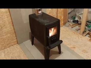 Печь-камин чугунный FireWay Zeige в интерьере Амазонка бай фото в Пинске