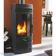 Печь-камин чугунный Invicta Gomont в интерьере Амазонка бай фото в Пинске