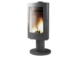 Печь-камин чугунный Invicta Alios в интерьере Амазонка бай фото в Пинске