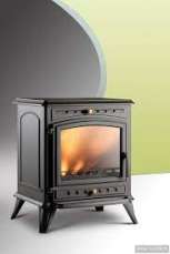 Печь-камин чугунный Invicta Altea в интерьере Амазонка бай фото в Пинске